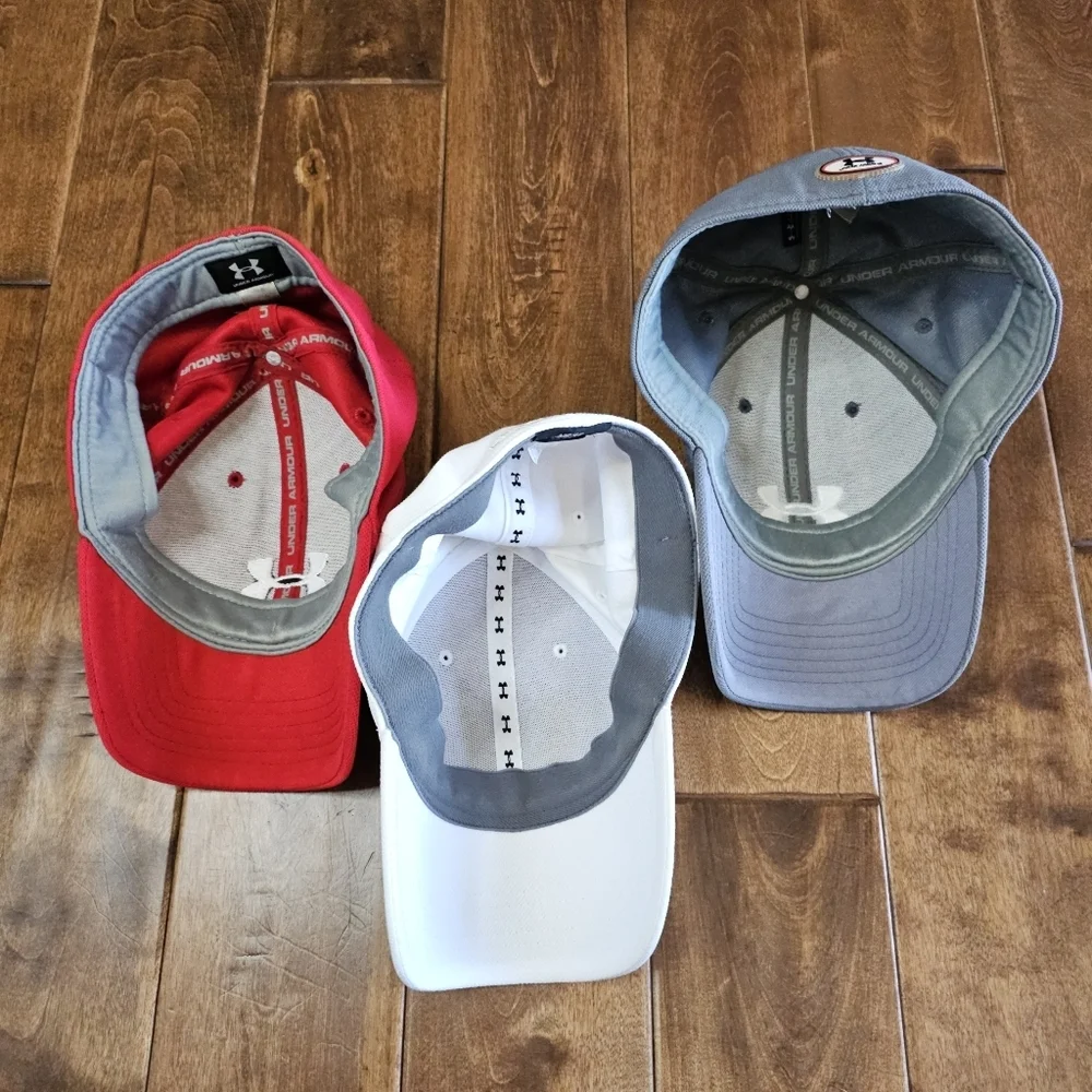 BUNDLE: 3 Under Armour baseball caps size M/L